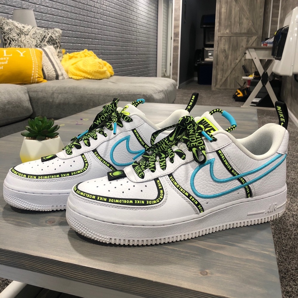 Air Force 1 Worldwide!
